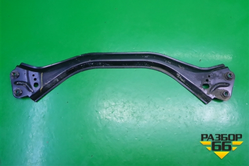 Кронштейн подрамника (30762696) для Volvo XC70 с 2007г (ХС70)