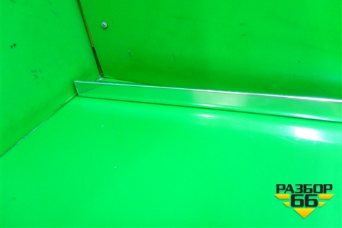 Молдинг крыши правый (над дверями) для Volkswagen Touareg c 2002-2010г (Туарег)