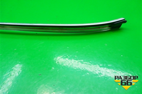 Молдинг крыши левый (над дверями) для Volkswagen Touareg c 2002-2010г (Туарег)