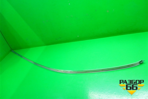 Молдинг крыши правый (над дверями) для Volkswagen Touareg c 2002-2010г (Туарег)