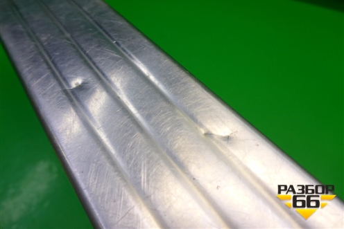 Накладка порога внутренняя переднего правого (7L0853656C) для Porsche Cayenne с 2003-2010г (Каен)