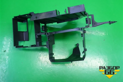 Кронштейн блока предохранителей (7L0937535B) для Porsche Cayenne с 2003-2010г (Каен)