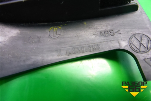 Накладка двери задней левой (уголок) (7L0839993) для Porsche Cayenne с 2003-2010г (Каен)