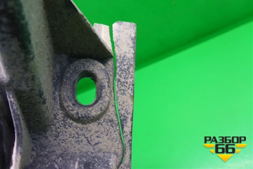 Кронштейн заднего бампера левый (7L5807393D) для Porsche Cayenne с 2003-2010г (Каен)