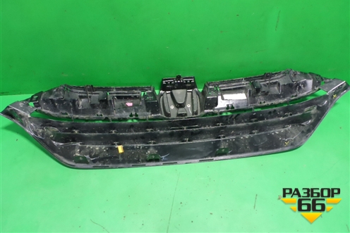 Решетка радиатора (71121TLAA000) для Honda CR-V с 2017г (ЦРВ СРВ)