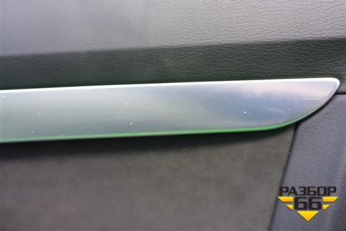 Обшивка двери передней правой под электрику (в сборе) (4F1867106E) для Audi A6 (C6) с 2004-2011г (А6)