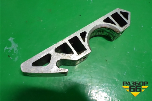 Кронштейн переднего стабилизатора (7L0411063B) для Porsche Cayenne с 2003-2010г (Каен)