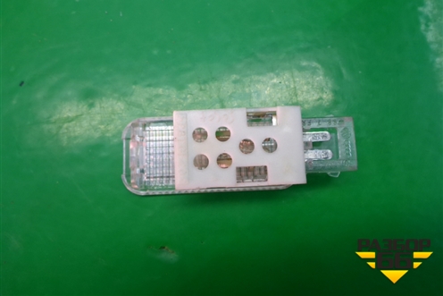 Фонарь подсветки багажника (8D0947415) для Audi A6 (C6) с 2004-2011г (А6)