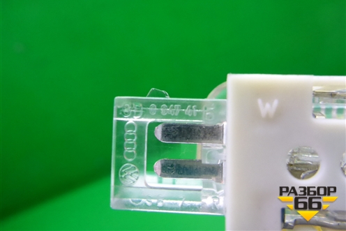 Фонарь подсветки багажника (8D0947415) для Audi A6 (C6) с 2004-2011г (А6)