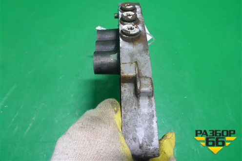 Плита КПП (МКПП 6ст WRX STI) (30630AA060) для Subaru Impreza (GH-GE) с 2008-2011г (Импреза)