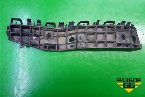 Кронштейн заднего бампера правый (7182151K0) для Suzuki Splash с 2008г (Сплеш)