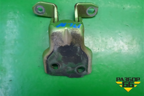 Петля двери передней левой нижняя для Suzuki Splash с 2008г (Сплеш)