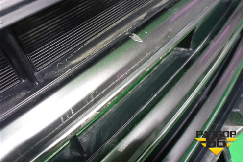 Решетка радиатора (нижняя часть под парктроник) (5311260230) для Lexus LX-570 с 2015г (ЛХ)