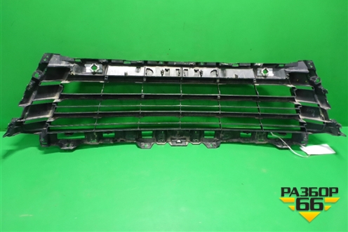 Решетка радиатора (нижняя часть под парктроник) (5311260230) для Lexus LX-570 с 2015г (ЛХ)