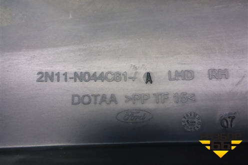 Накладка на торпедо (боковая правая) (2N11N044C61AA) для Ford Fusion с 2002г (Фьюжн)