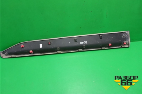 Накладка двери передней правой (87724M0000) для Hyundai Creta с 2016-2021г (Крета)