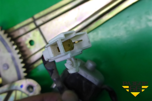 Стеклоподъёмник электрический задний правый для Geely MK Cross с 2011-2016г (МК Кросс)