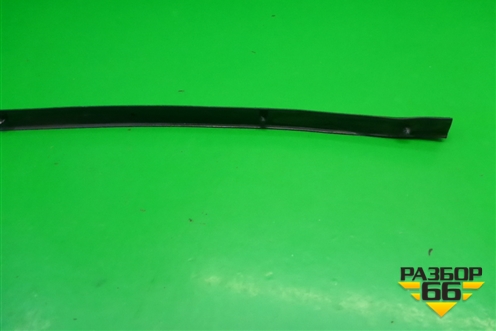 Уплотнитель капота для Hyundai Aсcent с 2000г (Акцент)