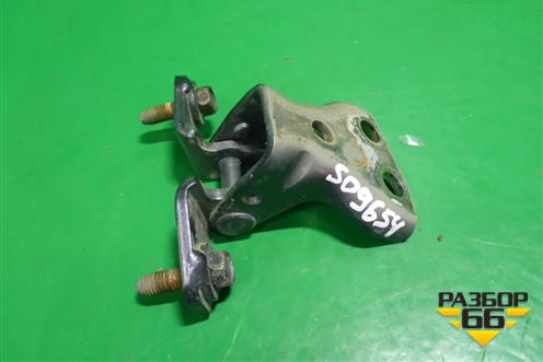 Петля двери задней левой верхняя (MR313665) для Mitsubishi Lancer-9  с 2003-2008г (Лансер)