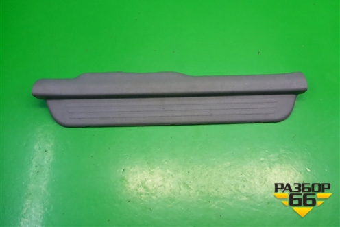 Накладка порога внутренняя переднего правого (8587225000) для Hyundai Aсcent с 2000г (Акцент)