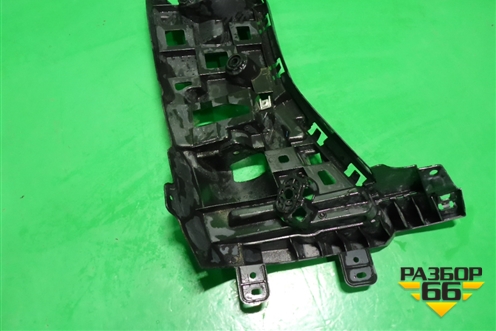 Кронштейн заднего бампера правый (задний) (51128069246) для BMW X5 G05 с 2018г (Х5 Г05)