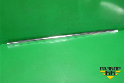 Накладка стекла заднего левого (A2057300324) для Mercedes Benz C-Klass W205 с 2014г (Ц)