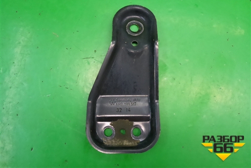 Кронштейн рычага левый (6R0199517) для Skoda Rapid с 2013г (Рапид)