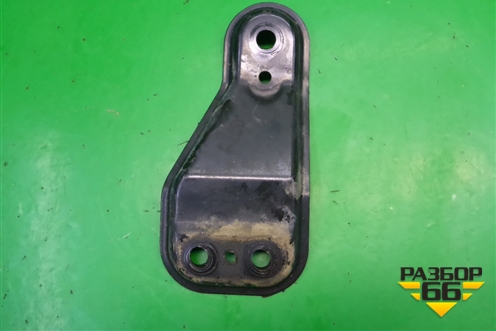 Кронштейн рычага правый (6R0199518) для Skoda Rapid с 2013г (Рапид)