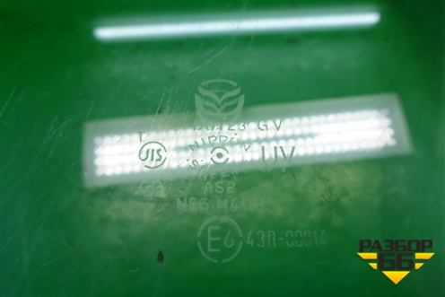 Стекло двери передней левой для Mazda CX 7 с 2006-2012г (СХ7)