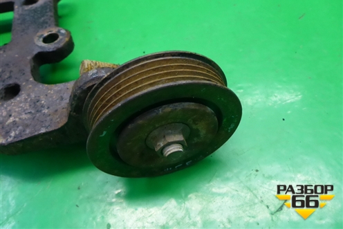 Кронштейн компрессора кондиционера (1.5л MR479QA) (LG11802691) для Geely MK Cross с 2011-2016г (МК Кросс)