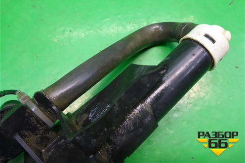 Форсунка омывателя фары правая (до 2009г) (EH105182X) для Mazda CX 7 с 2006-2012г (СХ7)