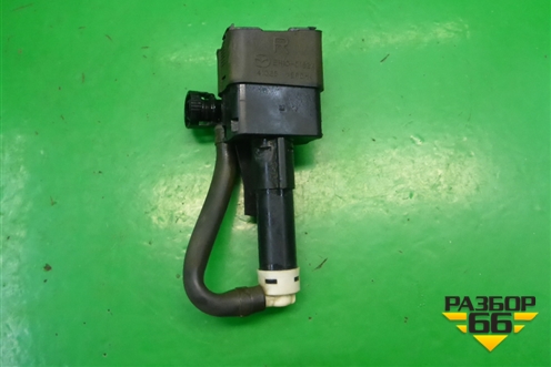 Форсунка омывателя фары правая (до 2009г) (EH105182X) для Mazda CX 7 с 2006-2012г (СХ7)