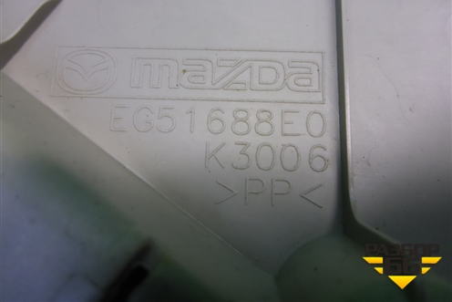 Ящик инструментальный в багажник (правый) (EG51688E0) для Mazda CX 7 с 2006-2012г (СХ7)