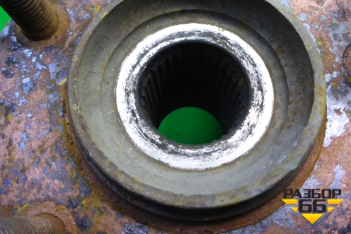 Кулак поворотный передний левый для Mazda CX 7 с 2006-2012г (СХ7)