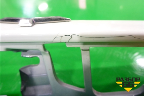 Накладка крышки багажника (7681133520) для Toyota Camry V70 с 2017г (Камри)