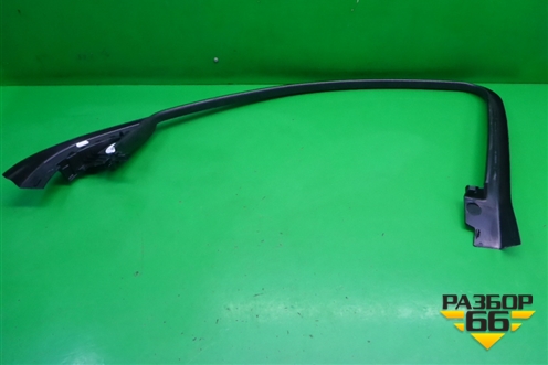 Накладка двери задней левой (8U0867609) для Audi Q3 с 2011-2018г (Ку 3)