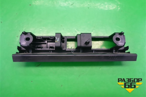 Рамка под кнопки (8U1941567) для Audi Q3 с 2011-2018г (Ку 3)