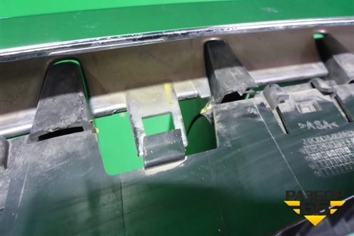 Решетка радиатора левая (7316075) для BMW X5 F15 с 2013г (Х5 Ф15)