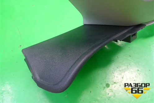 Обшивка стойки задняя верхняя правая (8U0867246) для Audi Q3 с 2011-2018г (Ку 3)