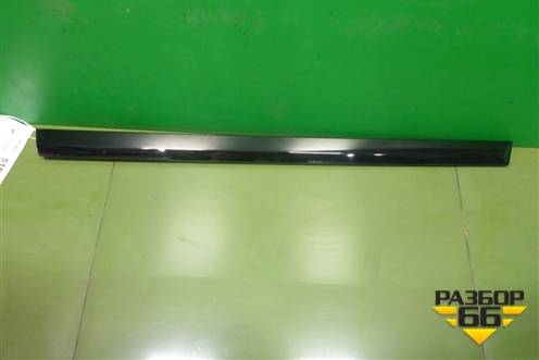 Накладка двери задней левой (51137428709) для BMW X7 G07 с 2018г (Х7 Г07)