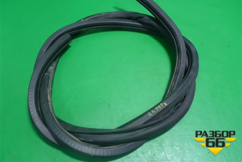 Уплотнитель двери (передней левой на кузов) (1K5867911) для Volkswagen Jetta с 2005-2011г (Джетта)