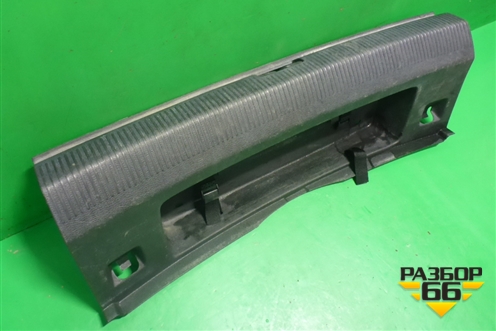 Обшивка багажника на заднюю панель (1K5863485) для Volkswagen Jetta с 2005-2011г (Джетта)