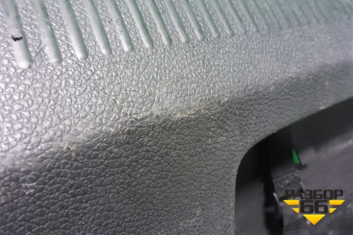 Обшивка багажника на заднюю панель (1K5863485) для Volkswagen Jetta с 2005-2011г (Джетта)