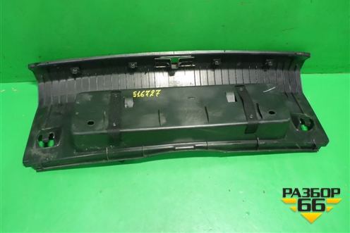 Обшивка багажника на заднюю панель (1K5863485) для Volkswagen Jetta с 2005-2011г (Джетта)