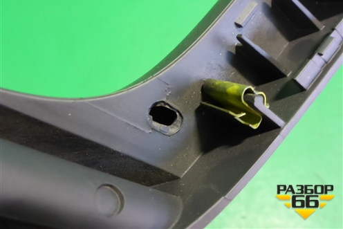 Ручка внутренняя на обшивку (двери задней правой) (1K4868056B) для Volkswagen Jetta с 2005-2011г (Джетта)