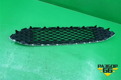 Решетка радиатора (после 2015г) (F1EB8200A) для Ford Focus 3 с 2011г (Фокус)