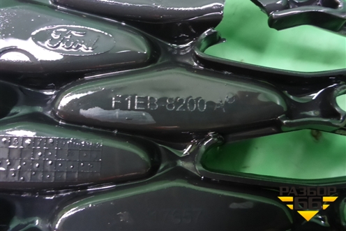 Решетка радиатора (после 2015г) (F1EB8200A) для Ford Focus 3 с 2011г (Фокус)