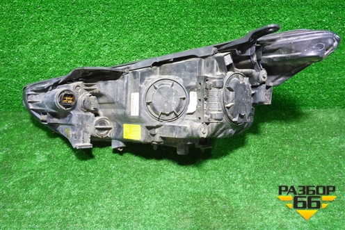 Фара правая (после 2015г ксенон без блока и лампы) (921022W600) для Hyundai Santa Fe с 2012-2018г (Санта Фе)