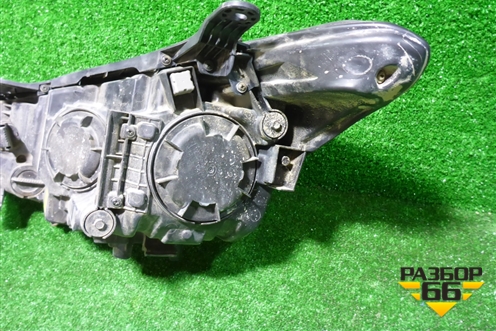 Фара правая (после 2015г ксенон без блока и лампы) (921022W600) для Hyundai Santa Fe с 2012-2018г (Санта Фе)