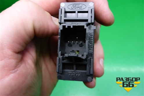 Кнопка обогрева заднего стекла (6S6T18C621BC) для Ford Fusion с 2002г (Фьюжн)